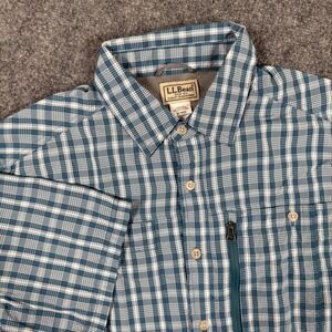 LL Bean Mens Medium Plaid Short Sleeve Button Up Shirt Hiking Travel Blue 296979